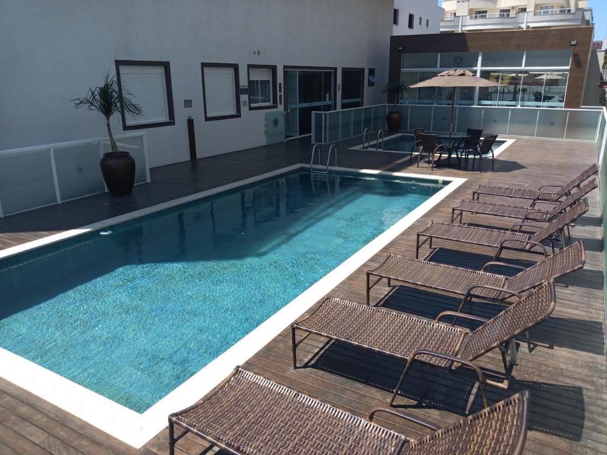 Mariscal, 03 Dormitorios, 80m Do Mar, Com Piscina 公寓 *